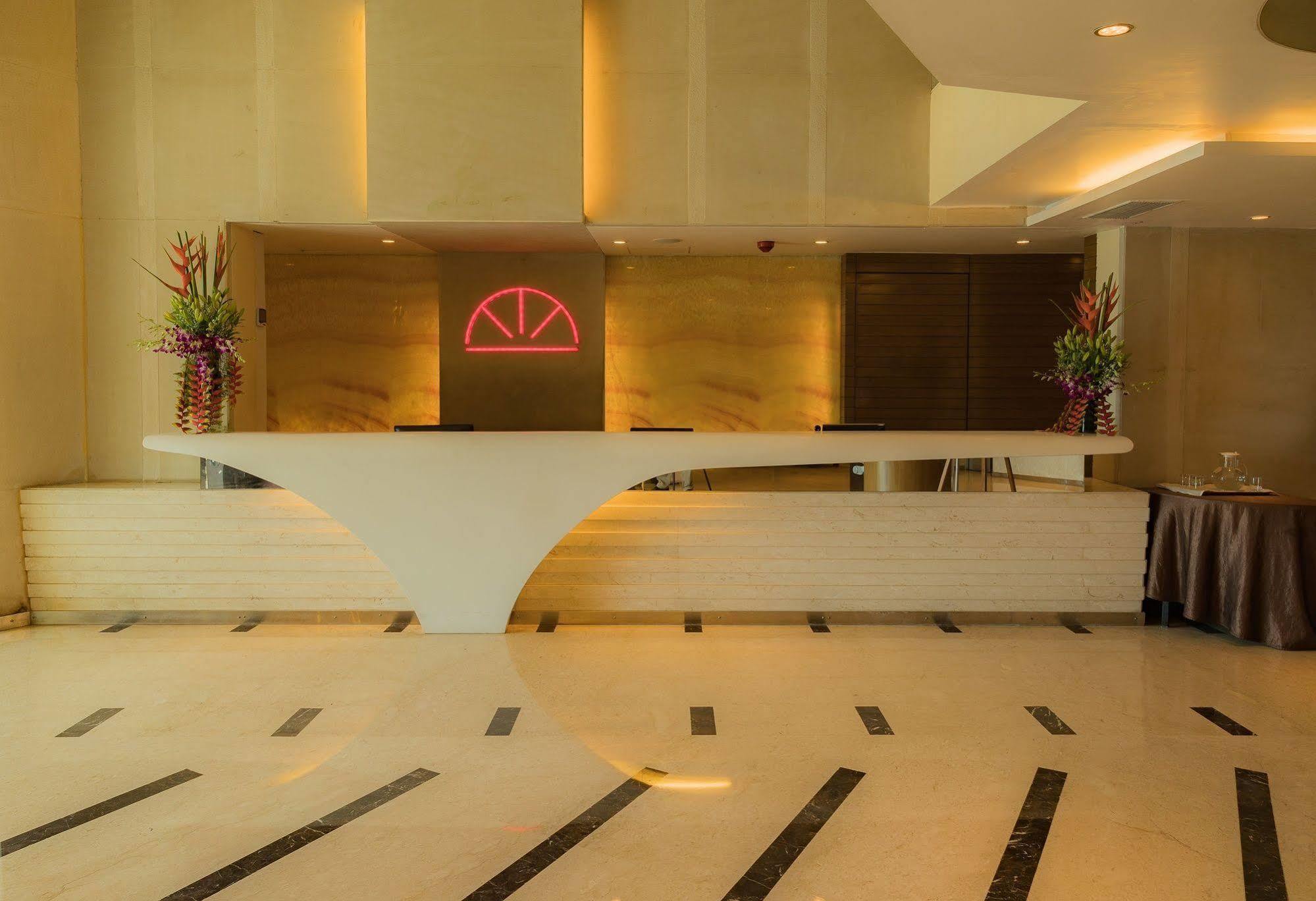 The Residence Hotel & Apartments Powai Bombaj Exteriér fotografie